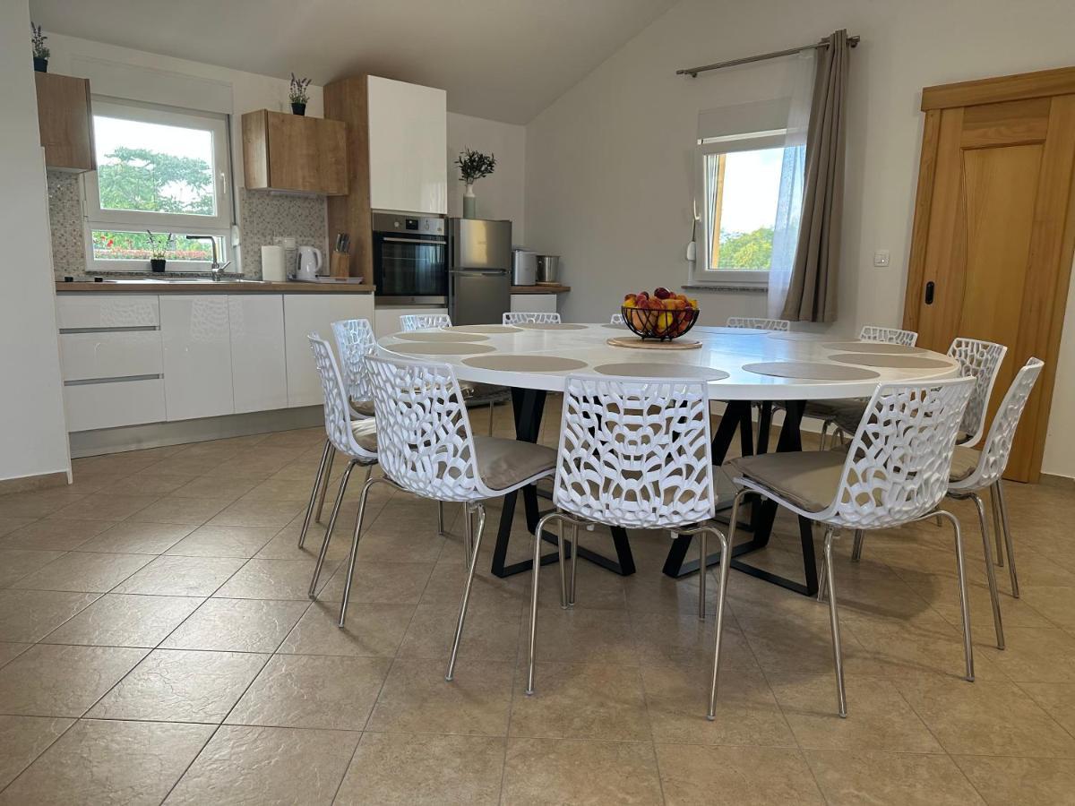 זאדאר Villa Petra S Bazenom, Rostiljem I Parkingom מראה חיצוני תמונה