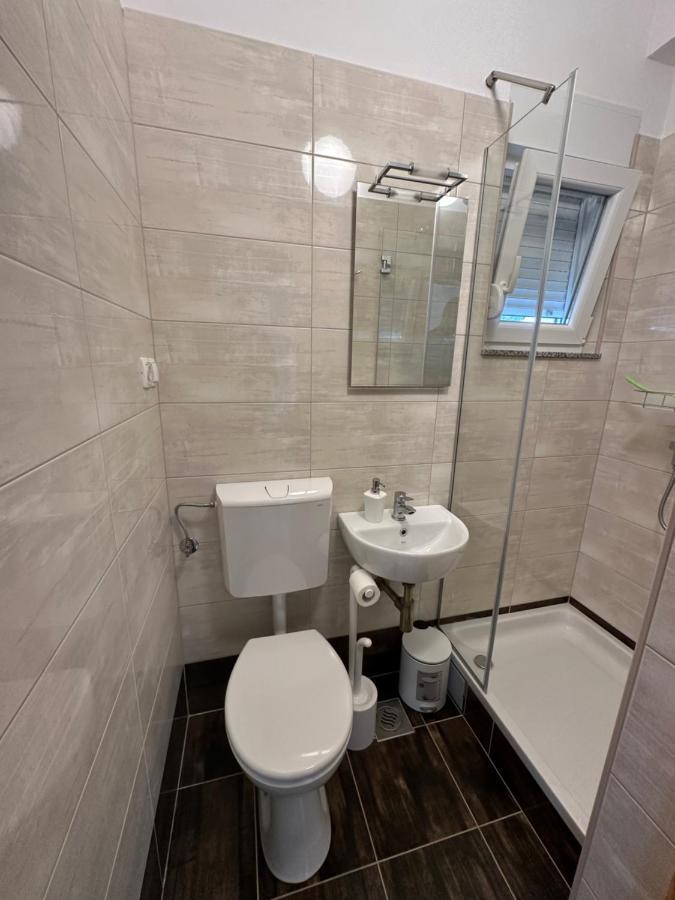 זאדאר Villa Petra S Bazenom, Rostiljem I Parkingom מראה חיצוני תמונה