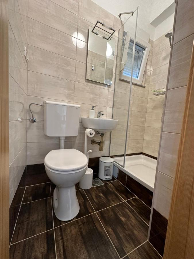 זאדאר Villa Petra S Bazenom, Rostiljem I Parkingom מראה חיצוני תמונה